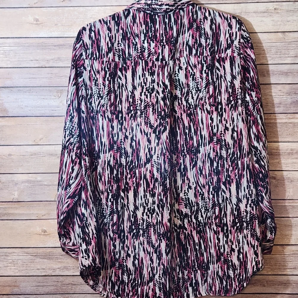 Pretty purple/black Blouse - Picture 2 of 4